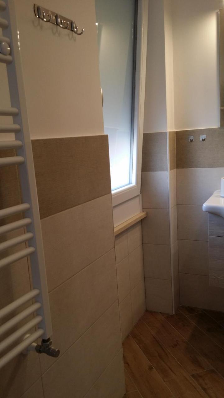 B & B Civico Sei Rooms סלרנו מראה חיצוני תמונה