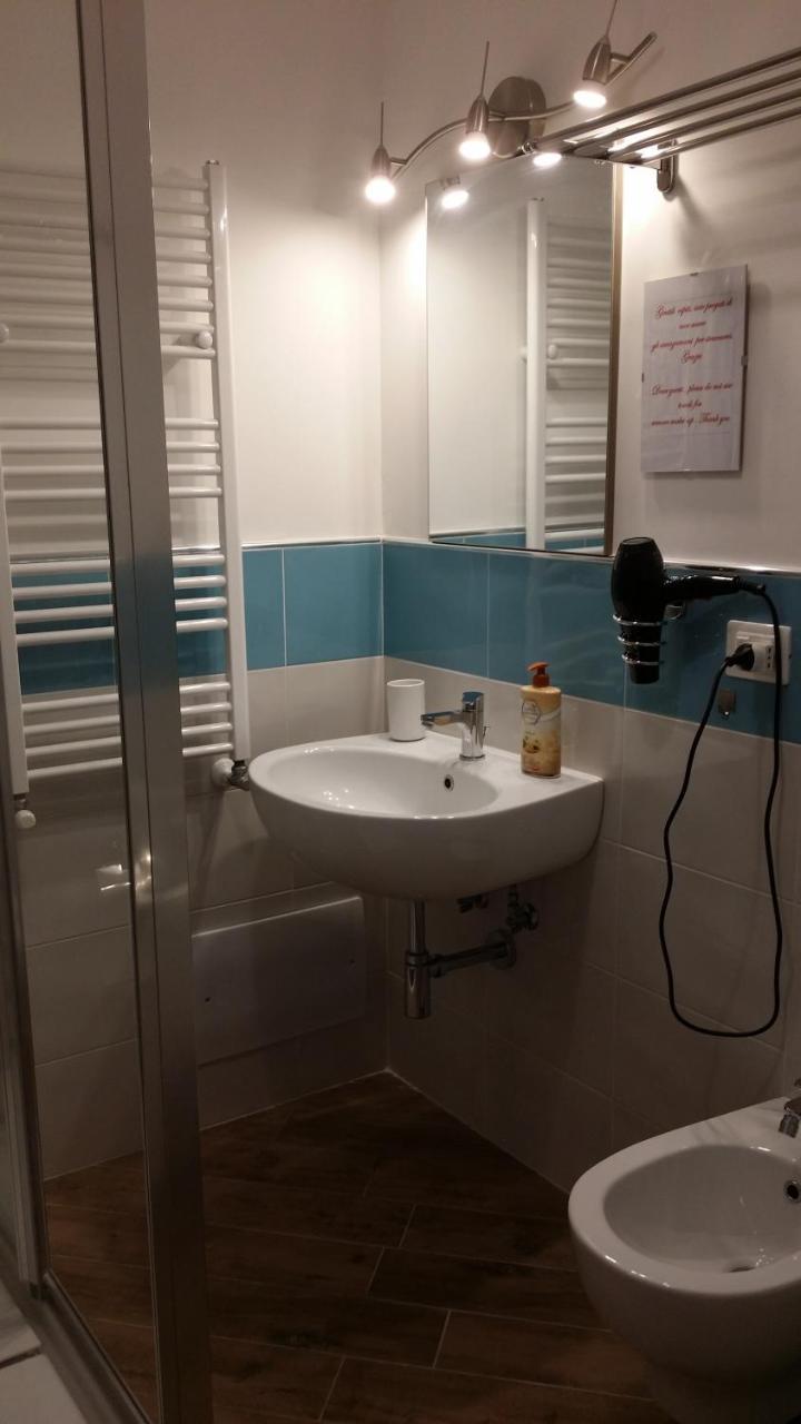 B & B Civico Sei Rooms סלרנו מראה חיצוני תמונה